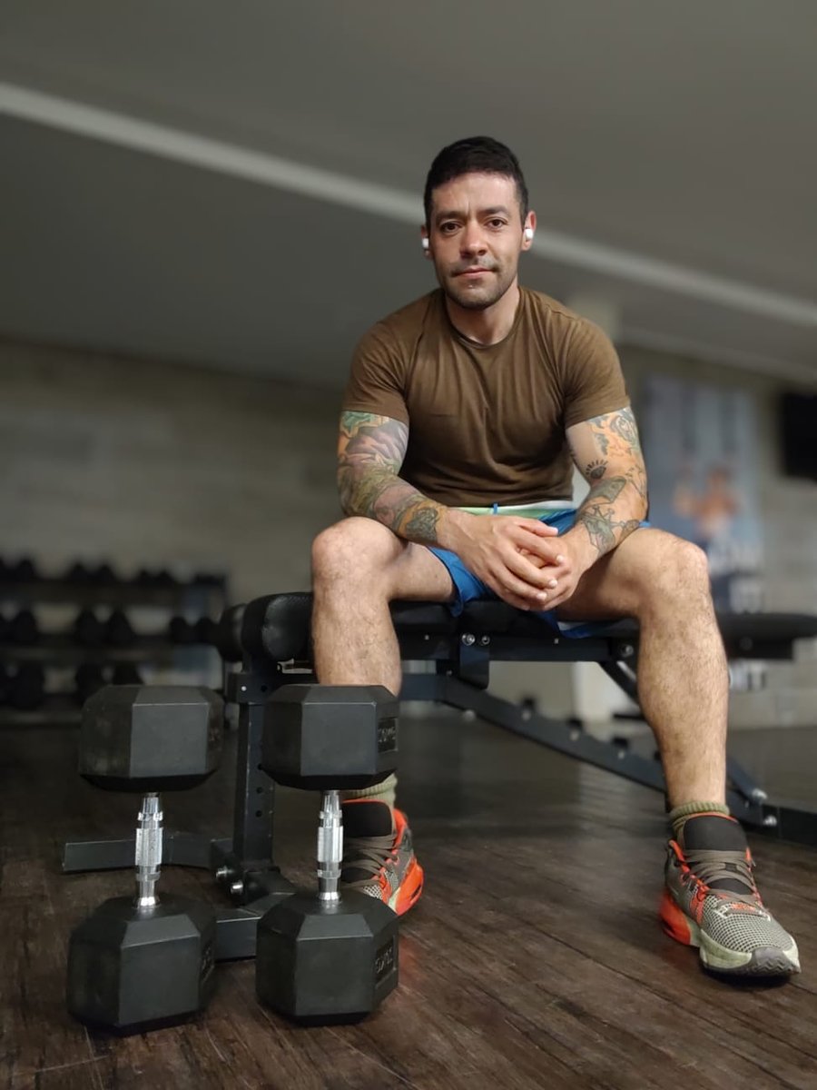Camilo Brun entrenamiento en gimnasio